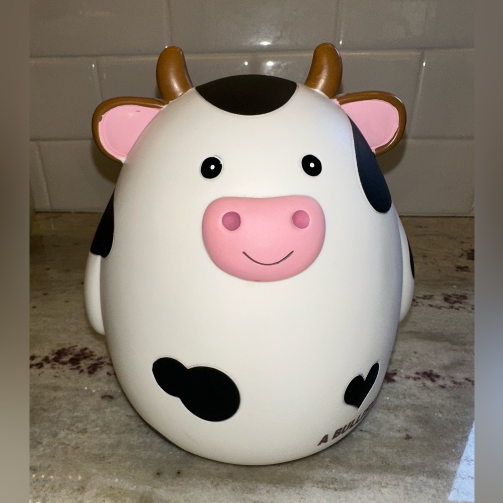 A Bullish Cow plastic Coin Piggy money bank Super Cute